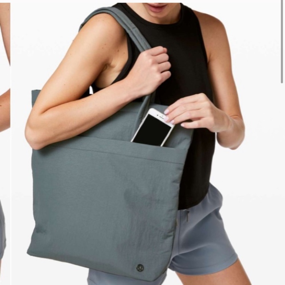 On my level Lululemon tote - green!